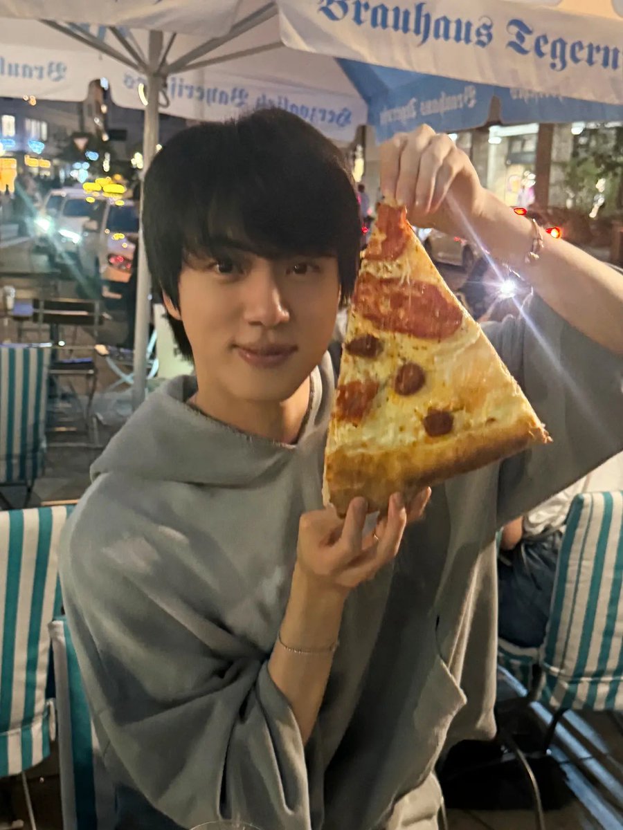 mypuppyjin's tweet photo. 남자아이 귀여운 습관 https://t.co/G0SSl9FoYc