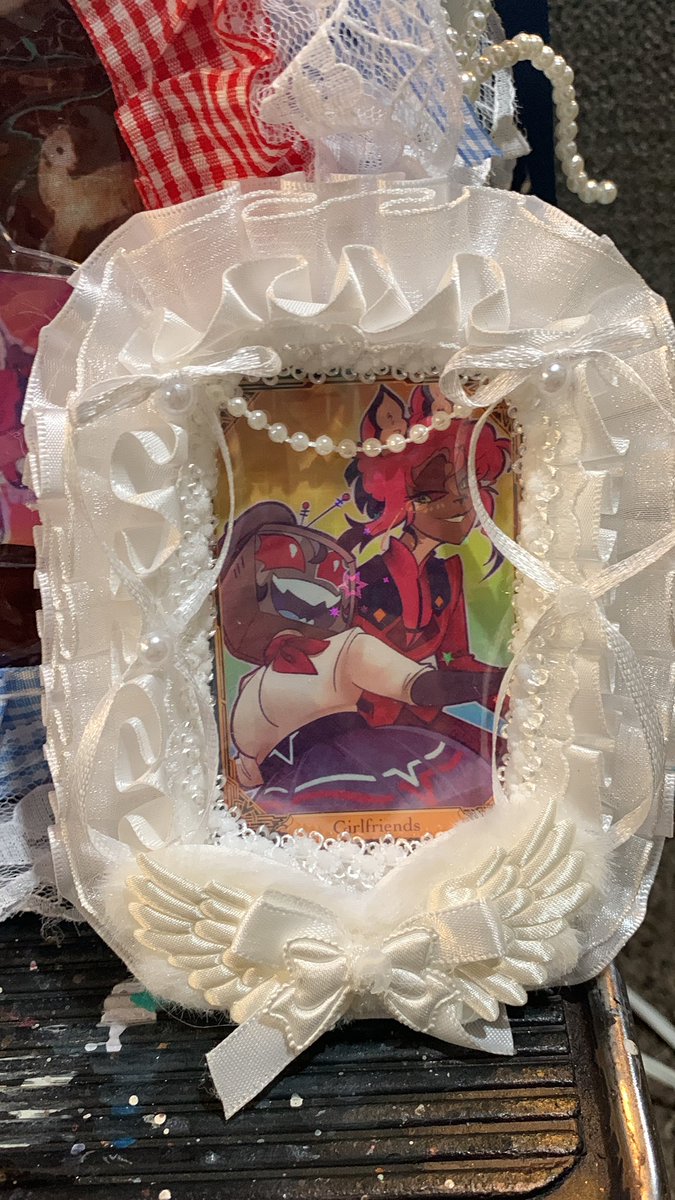 Veesarts's tweet photo. Here’s some more close ups
I plan on adding a lot more keychains and stuff as I go but it’s everything I wanted and more https://t.co/kw5Oqsj3v3