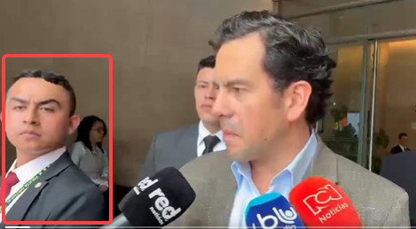Nelinho15's tweet photo. @BluRadioCo HDP..... que miedo jajaja https://t.co/SpOcEOCEpl