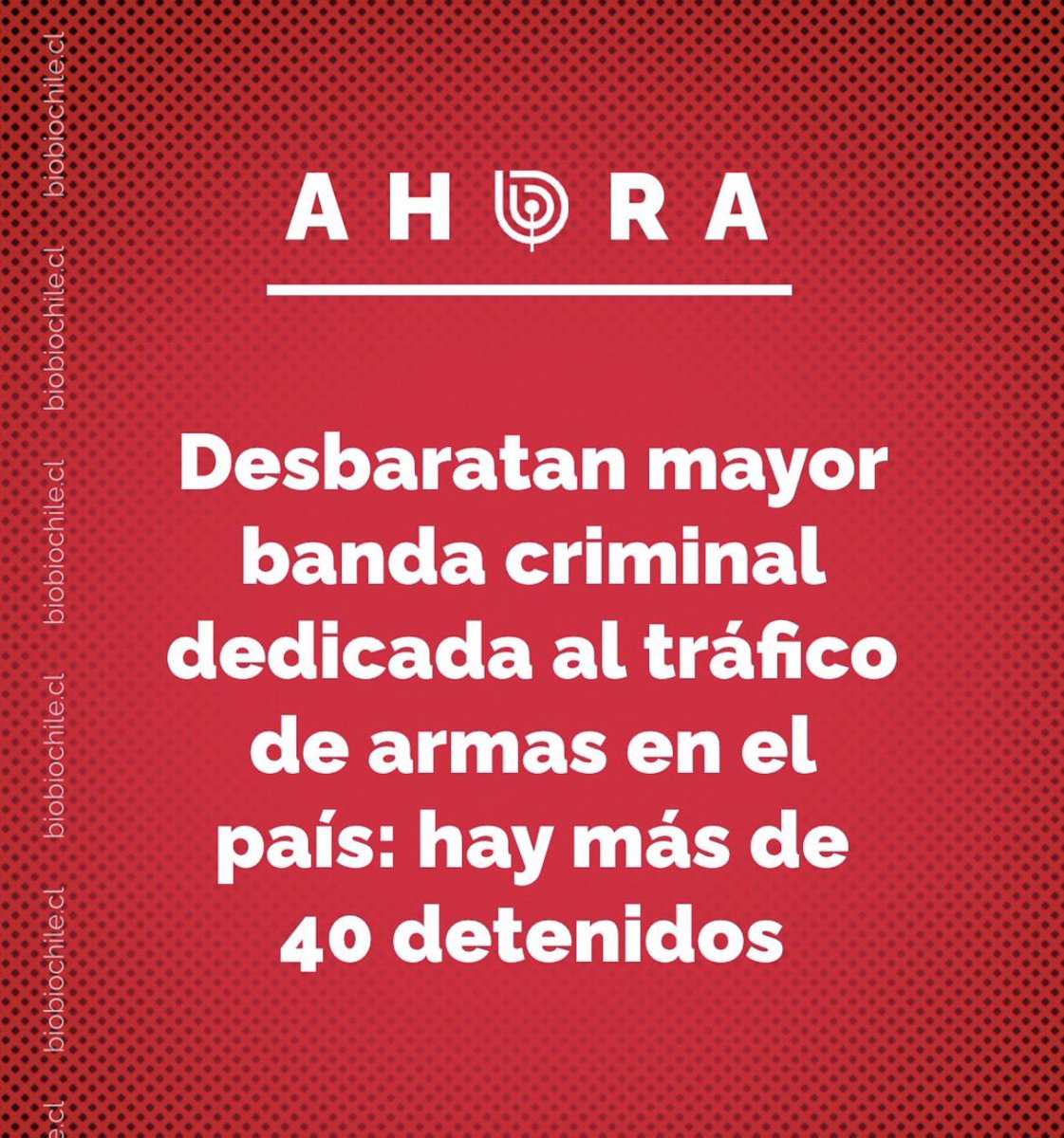 Tisco70Toledo's tweet photo. Sin saber más información sobre esta noticia , estoy 100% seguro que dentro de los 40 detenidos hay algún uniformado , pongo la firma ✍️
#iquique https://t.co/8eVY9ExCmp
