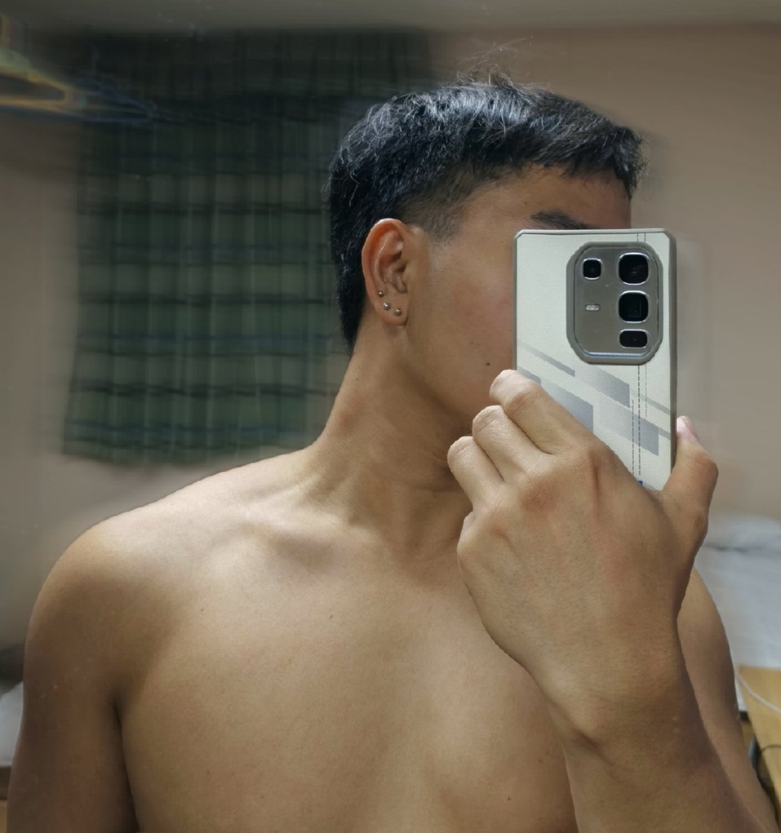 itsmeJuDo's tweet photo. cut my hair https://t.co/5YiOQDmM8S