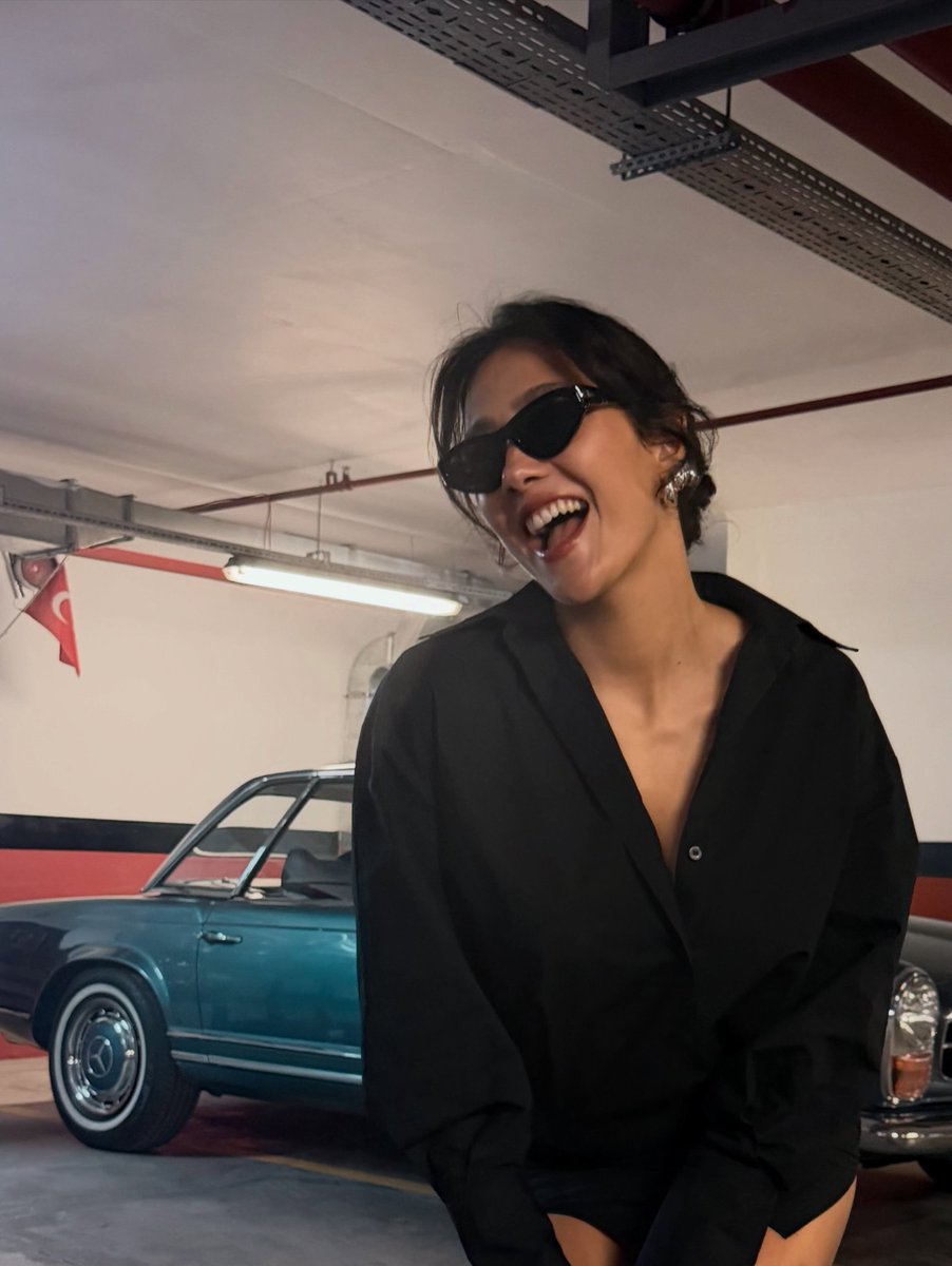 bionmedya's tweet photo. Oyuncu Aybüke Pusat, sosyal medya hesabından yeni fotoğraflarını takipçilerinin beğenisine sundu. https://t.co/zlpduH8hdo