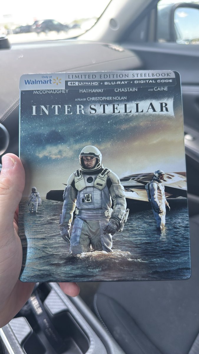 DjEtzio's tweet photo. @WBHomeEnt just bought the Interstellar steelbook and it didn’t come with a digital code but it says it does. Could you help?? https://t.co/FUS5TOHUxW