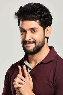 2025duttarima's tweet photo. 4YearsOf #kulerachaar 
Congratulations to you @VikramChatterje  ❤❤  &amp; team  #kulerachaar ❤
Lots of love 💕💕
Very nice movie ...one of my favourite movies 🎬❤ 
You are the best always 💕💕 https://t.co/BsSfu3NG3y