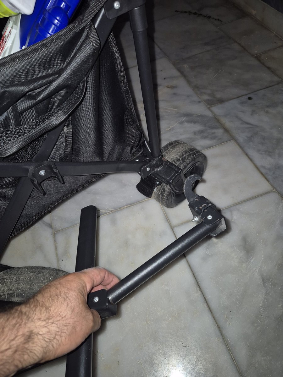 cinarbaristbmm's tweet photo. @Koctas  pişmanlıktır. Mağazadan teslim internet alışverişlerinde sattıkları malın arkasında durmuyor. Üründe vida eksik diyoruz teknik servis sizi arayacak diyorlar. 
 9782574 numara ile talep oluşturdum. 15 gün geçti arayan soran yok. Ürünü kullanamıyorum. https://t.co/I3ppIeF5aE