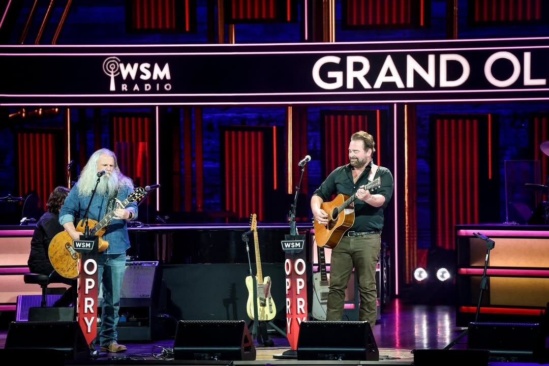 Grand Ole Opry tweet media