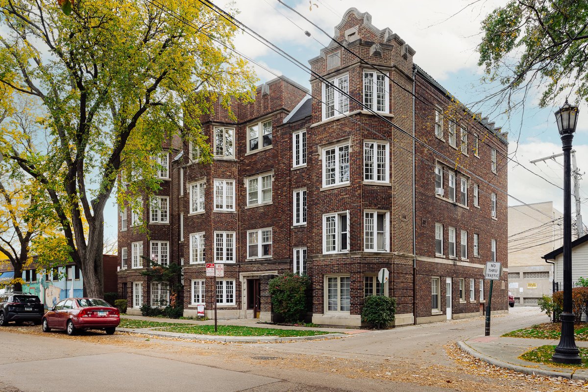 CaganManagement's tweet photo. 📍 2533-37 Hartrey Ave 📍

🔑 Located in Evanston
🔑 Beautiful 2 bedroom apartment
🔑 Stainless steel appliances
🔑 Ample closet space
🔑 Hardwood flooring
🔑 Laundry on-site
🔑 Dog friendly

Contact us for a showing!
☎️ (847) 324-8965 (call)
✉️ leasing@cagan.com https://t.co/kVHPHvDbfI