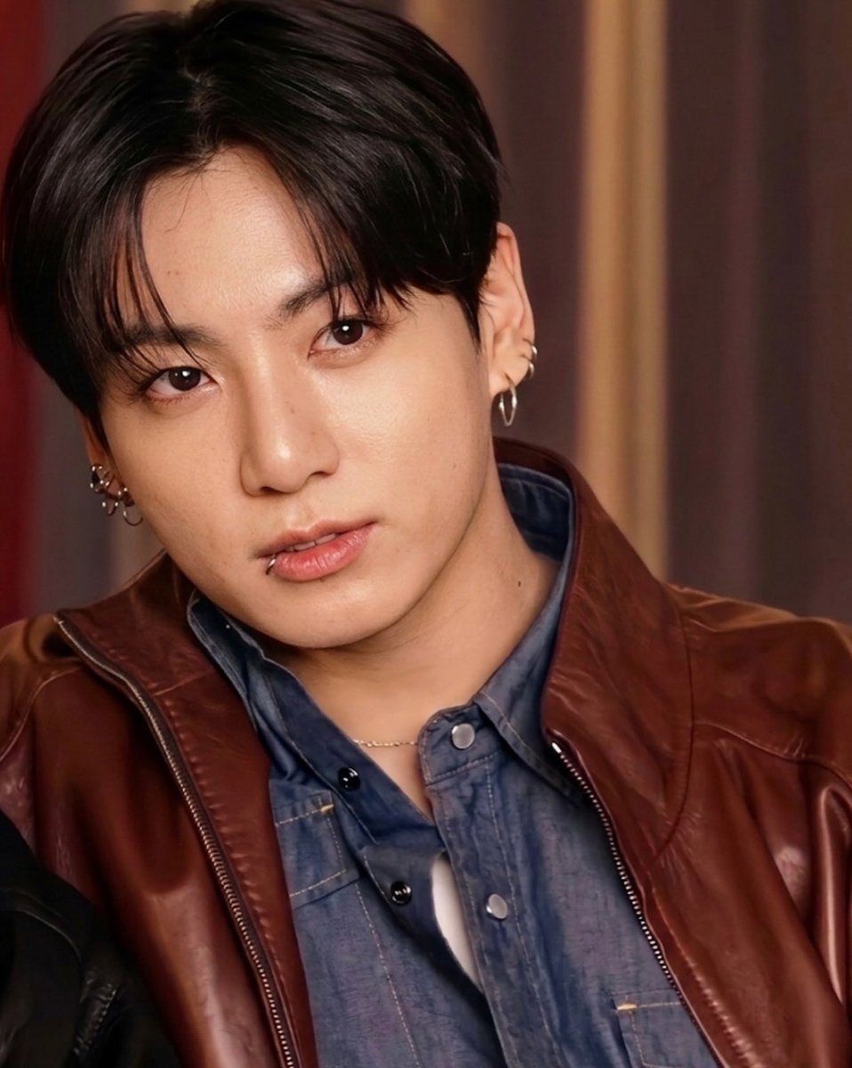 JEONKH_'s tweet photo. THE MOST INSANE FACE CARD ,he’s BEAUTIFUL https://t.co/TQb0a0mWiW