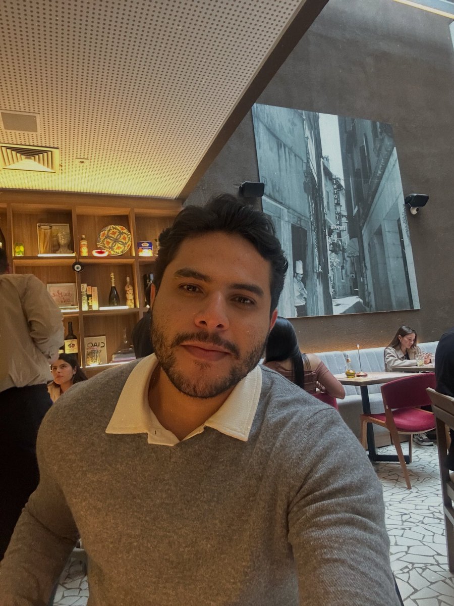 Dimoraiis's tweet photo. Admire-se. https://t.co/fCwWkX21bU