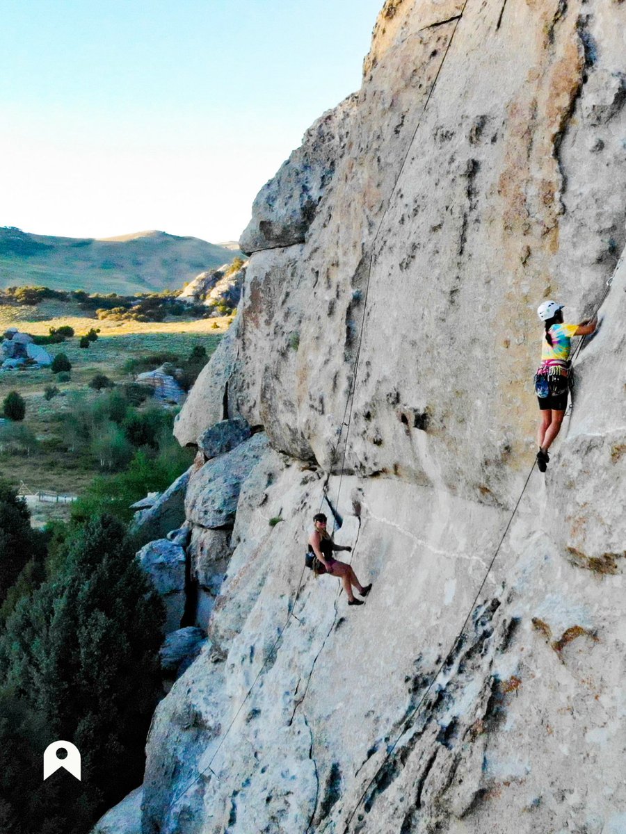 idguideofficial's tweet photo. From City of the Rocks to the Sawtooths, Idaho is a climber's paradise.🧗 Discover why rock climbing is one of the state's fastest-growing outdoor sports and explore the incredible landscapes drawing adventurers from around the world.
Read here: https://t.co/9aDCdbsEzA
#IDGuide https://t.co/CITYMPHolZ