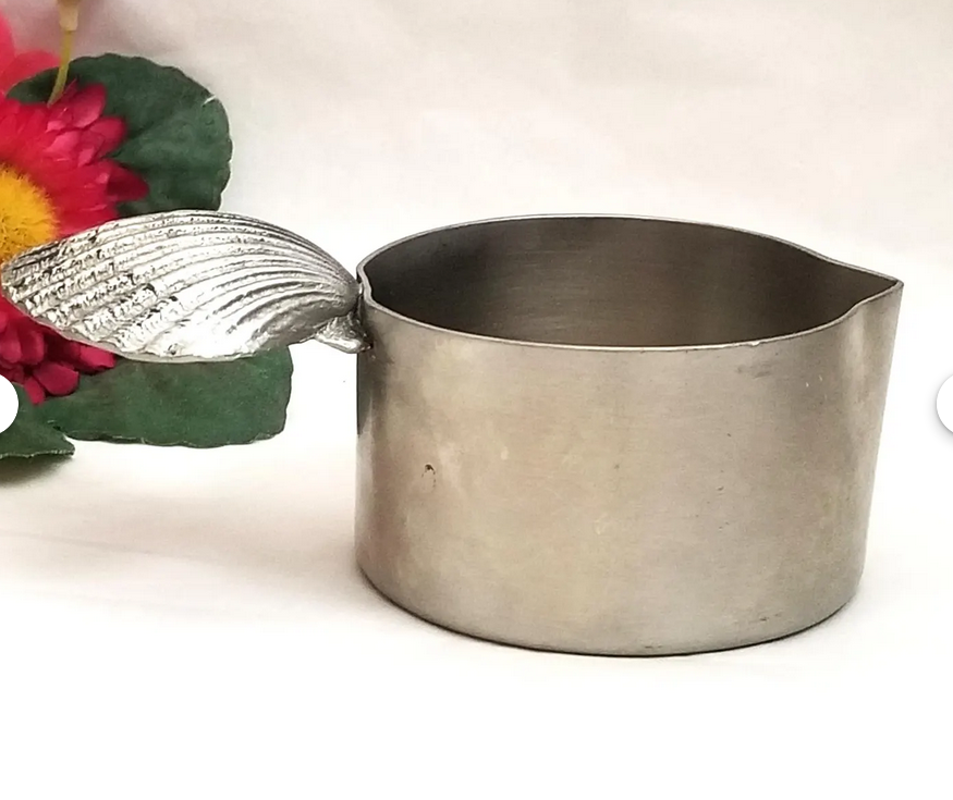 Evie_Hourglass's tweet photo. 20% Off! Pewter #Gravy Sauce, Syrup Pitcher #Vintage Beachy https://t.co/ytdelowuhH via @Etsy #Etsy #beach #etsystore #etsyshop #etsyfinds #gifts #giftforher #giftforhim #specialgift #giftideas #shell #etsysale #etsygifts #giftidea #giftsforher #collectible #gift #pitcher #OnSale https://t.co/lcxZ014nAh