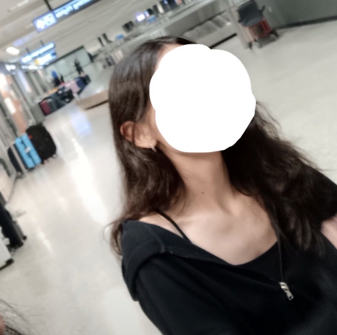 adj5ks's tweet photo. piuuuuglggh u wanna come back soooo bad im acc so pissed my phone stopped working all my picsturs bruh like dis all i freaking got pictures that my mama took https://t.co/o1EigFvnWu