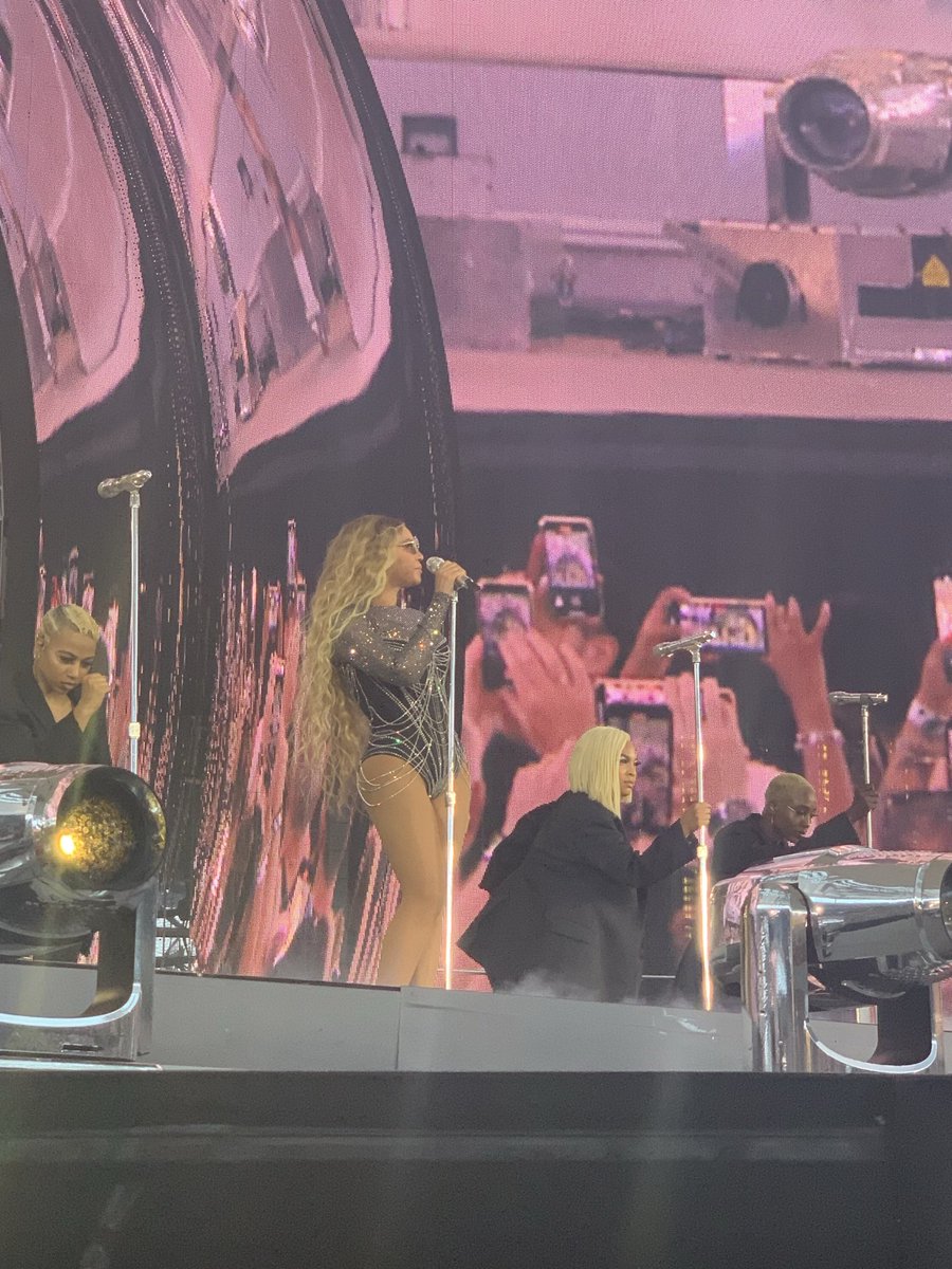 thiquebeyy's tweet photo. Iconic. https://t.co/vClqc4Z5fx