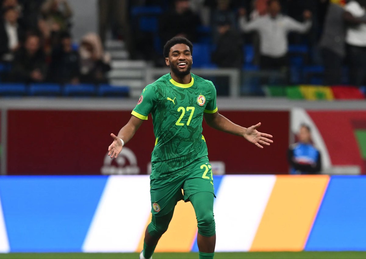 fukxumean's tweet photo. 🚨 Man City just entered the race to sign Ibrahim Mbaye from PSG, the French club is open to selling him.

Let’s see how this develops. w/@Djaameel_ https://t.co/hDwjsbsAAh