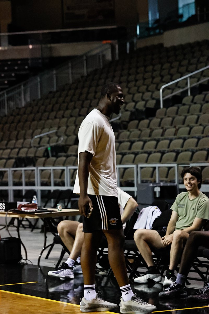 NKUNorseMBB's tweet photo. Wishing a happy birthday to assistant coach David Watkins! @DavidWatkins_22 🥳 https://t.co/I5MPHvr35o