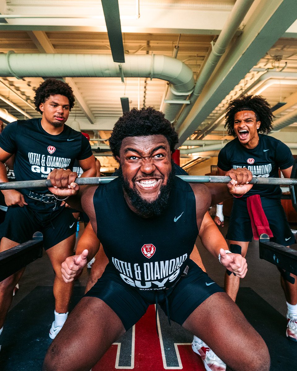 Temple_FB's tweet photo. Clocks ticking ⏰👀

#TempleTUFF https://t.co/qj6fQZLVOB