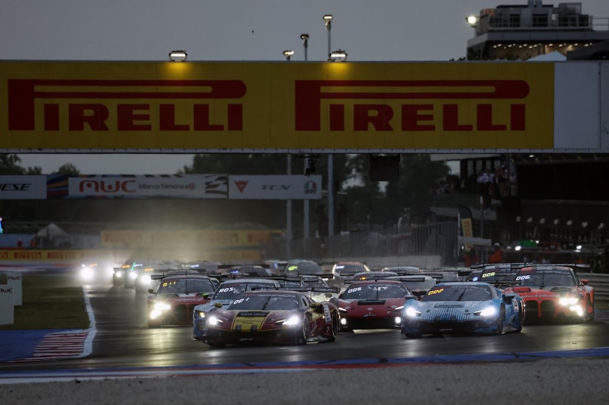 It_Endurance's tweet photo. #Motorsport | #GTWC | #GTWorldEurope | #Sprint | #SRO | #Endurance | #24hSpa
https://t.co/gnfmpkoWD2
Saranno 44 le auto che parteciperanno alla seconda tappa della GT World Challenge Europe Powered by AWS Sprint Cup a Misano, sul circuito dedicato a Marco Simoncelli. https://t.co/463W9UjZrI