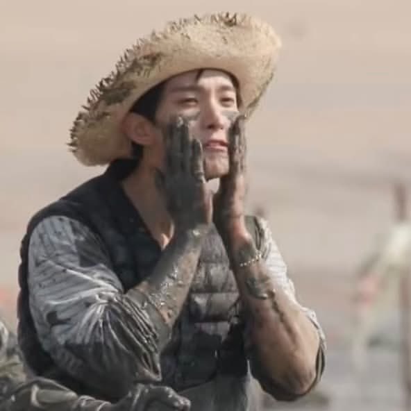 cinarelle's tweet photo. Muddy Doa 🤎🐶
#miniteen #doa #DK #도겸
#SEVENTEEN #세븐틴
#GOING_SVT #고잉세븐틴 https://t.co/BCCsn6KYkc