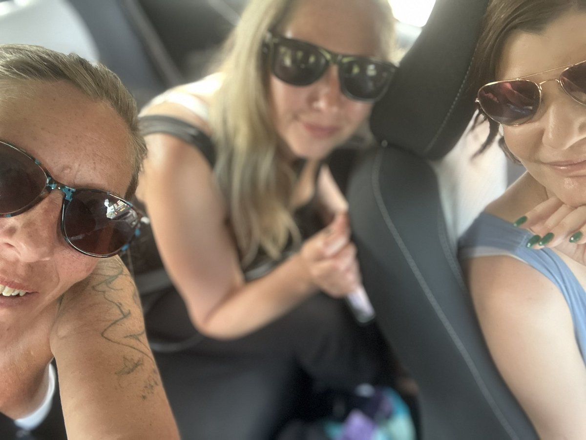 JosieHMarks's tweet photo. Had the best time doing a custom shoot for @Hawkeye_Spanks with @PeterBirchBooks @spanking_jadie @MissMatthews123 and @wontherine
#workingwiththebest https://t.co/57otItdMAu