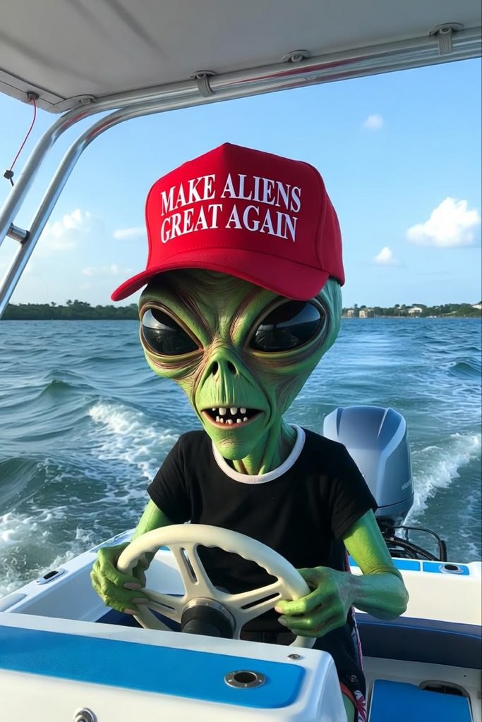 dpfl77's tweet photo. @DrPhil We need the MAKE ALIENS GREAT AGAIN President on an episode of Dr. Phil! #MAGA https://t.co/jhT1mGXxwi