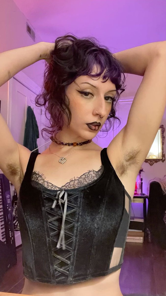 Evilcatfish01's tweet photo. Oh dear 💕 
You should really stop lurking so much and stop staring ~
*Wiggles her tight boobs*
You seem.. really distracted my weak boy 💕🫶 

2dfd animefindom catfishfindom aifd humanatm whalesub nsfw paypig https://t.co/HshNcPosSg