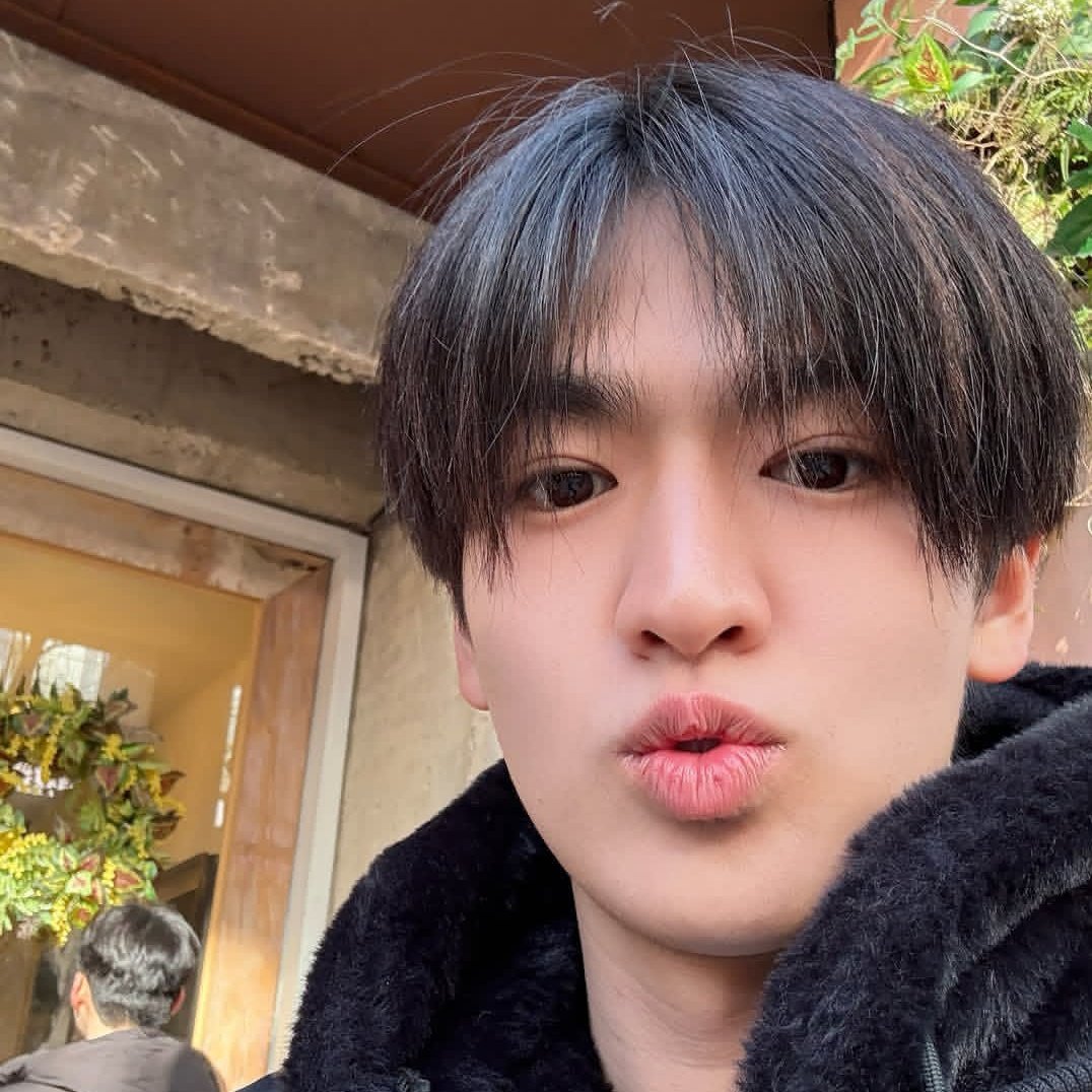 silpiaoww's tweet photo. happy birthday kakak jinwook! 🥳🎂
i wish you always healthy and happy, more success in ur career with BUS. love you the most, jubjub 😽🩷

HBD JINWOOK 22ND
#HappyJINWOOKkimDay
#JINWOOKkim https://t.co/5RGqxEx6t5