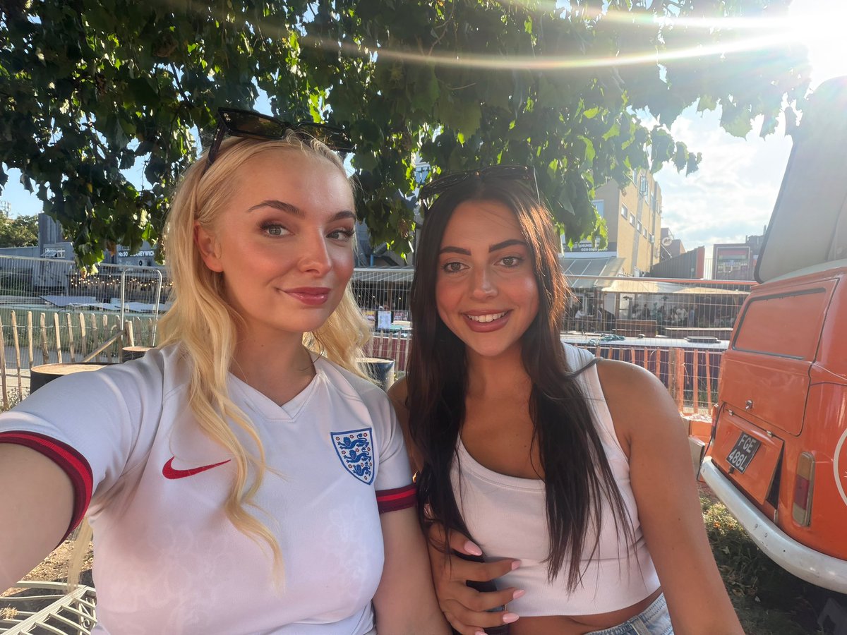 Emily Hewertson 🇬🇧 🏴󠁧󠁢󠁥󠁮󠁧󠁿 tweet media