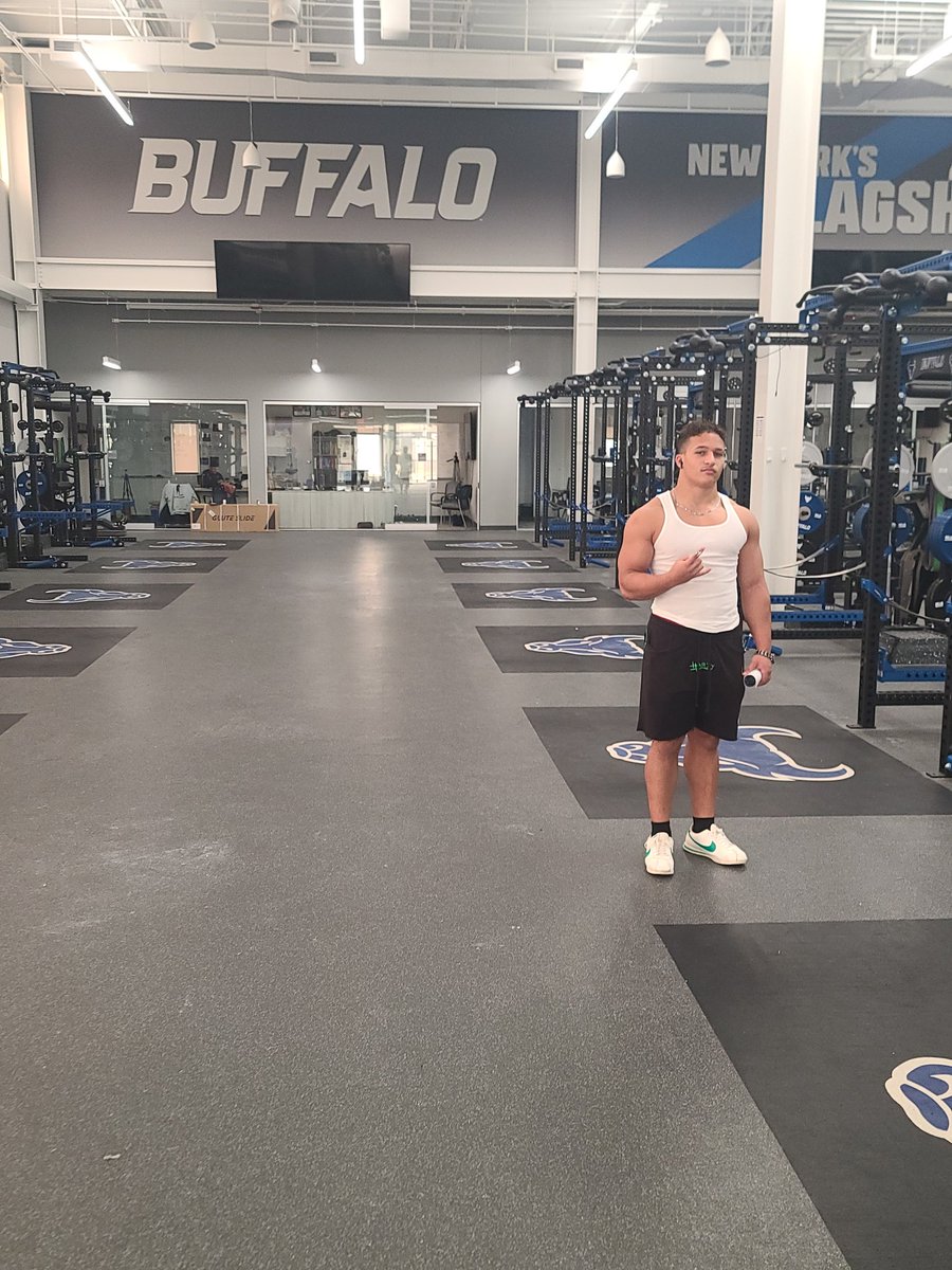 john_durham2009's tweet photo. University of Buffalo https://t.co/yUUs6Ft4fz