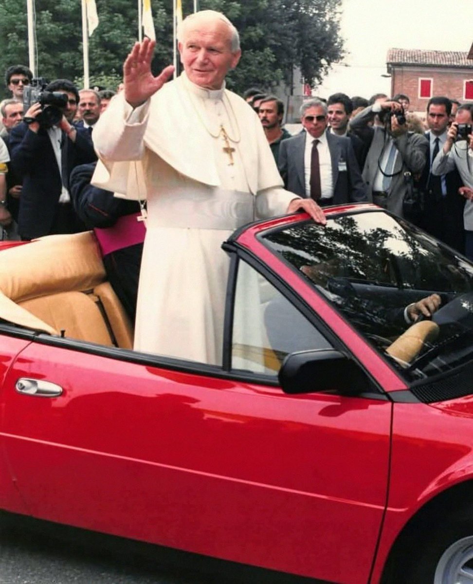 ArchiveRacing's tweet photo. Pope John Paul II in a Ferrari Mondial Cabriolet (1988) https://t.co/hdisR9DeW8