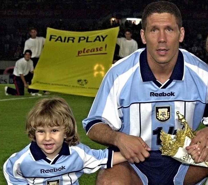 marianherrrera's tweet photo. En una guerra dame siempre la sangre Simeone en cancha. A bancar. https://t.co/l8IDFPZiyn