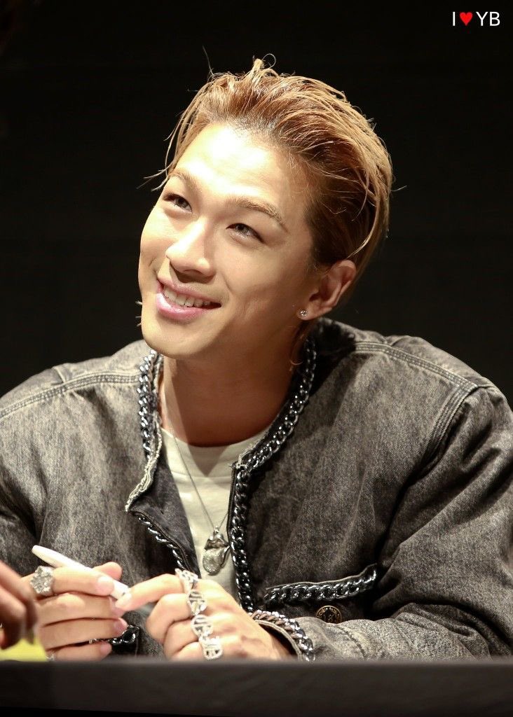 TheBigBangFairy's tweet photo. Look at those beautiful eyes https://t.co/D6MyTzHucZ