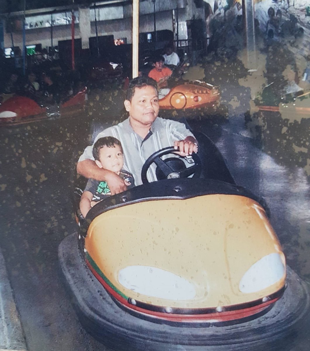 Erwanr_'s tweet photo. mungkin salah satu alasan kenapa aku suka main boom boom car https://t.co/WHdqzXYoh1