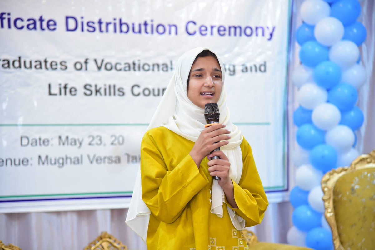 care_forum's tweet photo. 400 orphaned youth empowered through the O2E program by our member organization @ZakatUS  &amp; NIDA Pakistan. 👏
#POCF #OrphanEmpowerment #YouthDevelopment https://t.co/ObqB3M8h6k