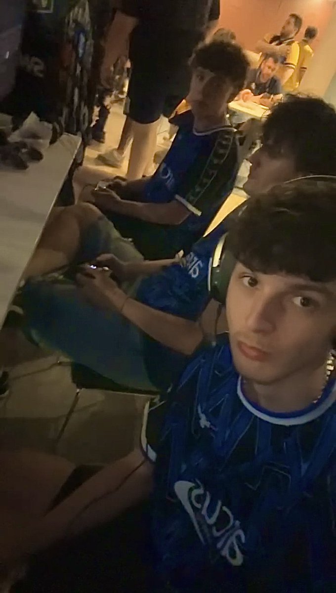 Malik_J12's tweet photo. Wow, what an event and what a weekend. Thank you @OfficialVPG for hosting, thank you @OWLSEsportsX for supporting us along the way and a special thanks to all the boys I met for the first time making it such a memorable experience ❤️ https://t.co/Lo0sg3yKrp