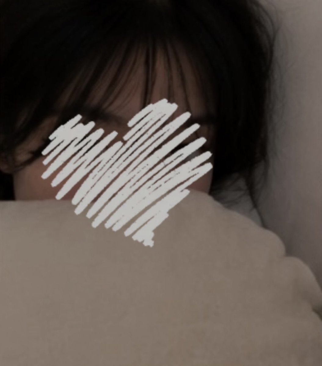Y00_Min_'s tweet photo. 자다깨따😴

#07년생 #맘눌뎀 #일상계 #트친소_𝕏친소 https://t.co/SogWv0Pz3E