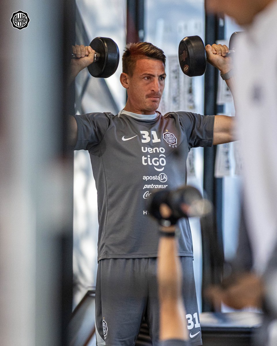 elClubOlimpia's tweet photo. ¡Ya nos preparamos para el amistoso del viernes! 🔛⚽️ https://t.co/b7S0YyfwXh