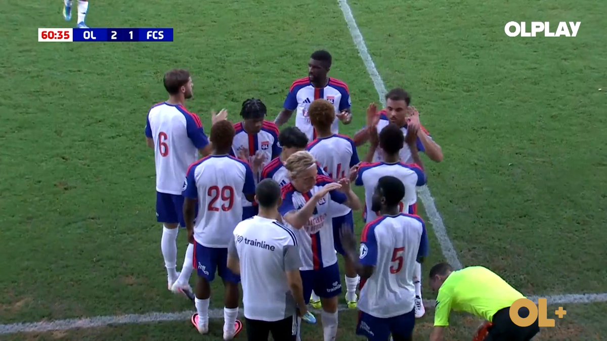OL__Plus's tweet photo. #OL 2-1 #Servette
Ça tourne à l'OL 
(61ᵉ mn)
#OLFCS https://t.co/ZCD9dVXMmV