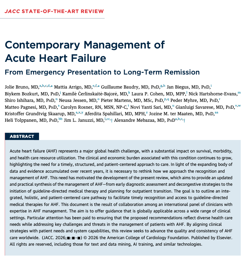 LuisOliverio's tweet photo. Una grandísima revisión de "Manejo de falla cardíaca descompensada" en JACC 2026. Puntos importantes actualizados:

🟠 Se añaden umbrales confirmatorios de falla: BNP >400 ng/L o NT-proBNP ajustado por edad (>450 ng/L en <50 años; >900 ng/L en 50-75 años)
🟠 Dosis inicial de furosemida — antes: 1-2.5 veces la dosis oral previa. Ahora: 40 mg IV en pacientes sin diurético, y si ya usaba: ≥80 mg IV o dos veces la dosis oral.
🟠 Ahora se sugiere valorar a las 2 horas buscando: uresis ≥300 mL o Na urinario ≥70–80 mmol/L.
🟠 Si hay resistencia ahora se sugiere duplicar el bolo hasta 250 mg de furosemida, considerar acetazolamida o tiazida. 
🟠 Ahora se sugiere secuenciación temprana para usar iSGLT-2, ARM (como Espironolactona), ARNI, betabloqueador antes del alta.

Completo en el canal (https://t.co/3O93s10lns).
