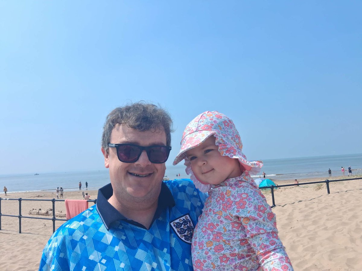 olpt83's tweet photo. Had a day at the beach now back getting ready to watch the match @England https://t.co/hBybaq09wM