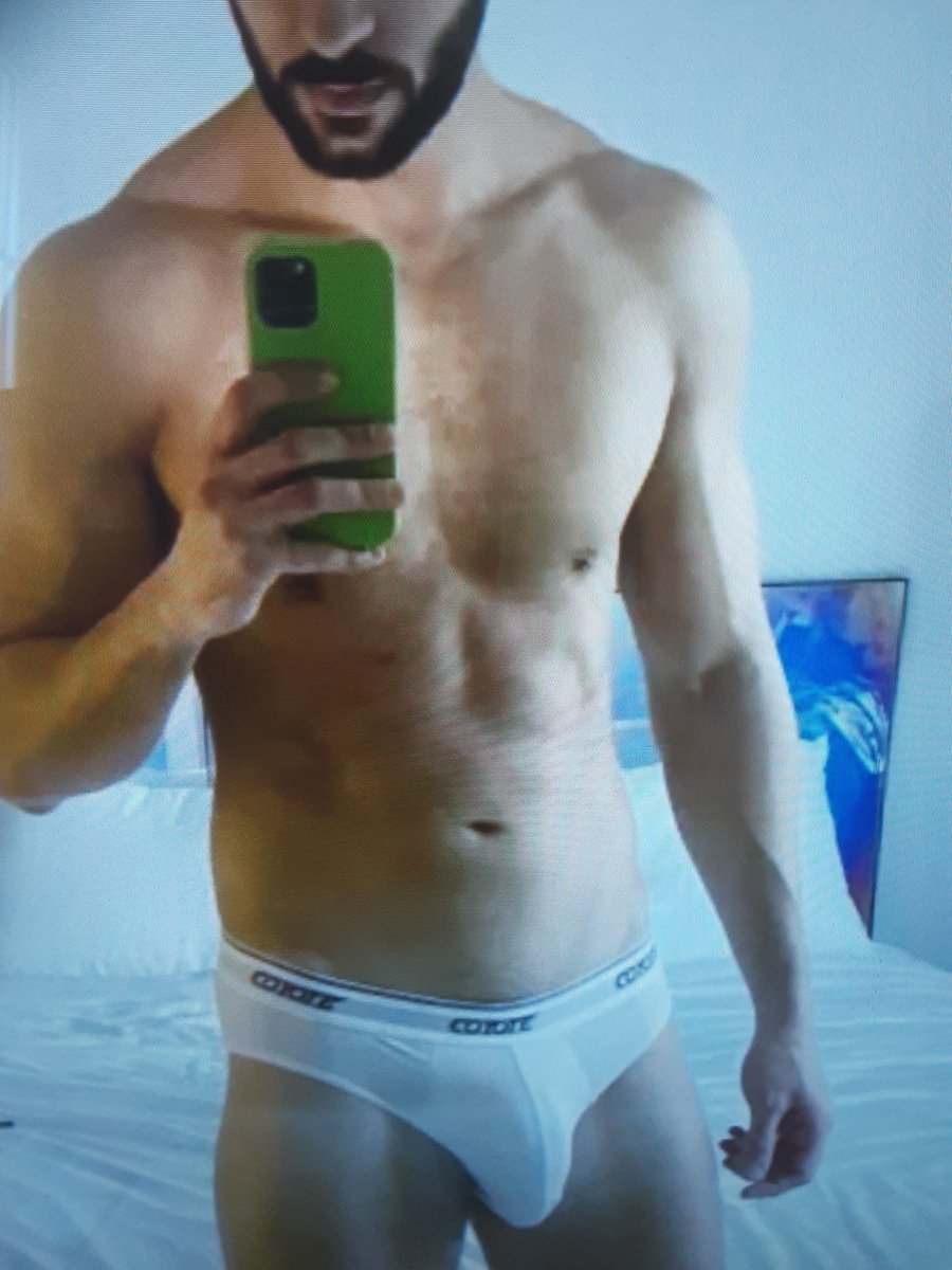 AlexWaldnocy's tweet photo. @eululurdesmaria Et tu aimes qu’on te sodomise Beauté au superbe fessier ?? https://t.co/phRPe20Moz