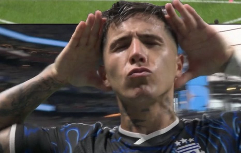 MARADIOFM's tweet photo. Argentine égalise face à l’Angleterre 1-1 ,un Golazo d’Enzo Fernandez #UNIBANK #Commeilfaut #Barbancourt #BNC #BONGU #DGI #SOGEBANK #Paryajpam #RFMINFOMONDIAL https://t.co/pZR3kGLyaD
