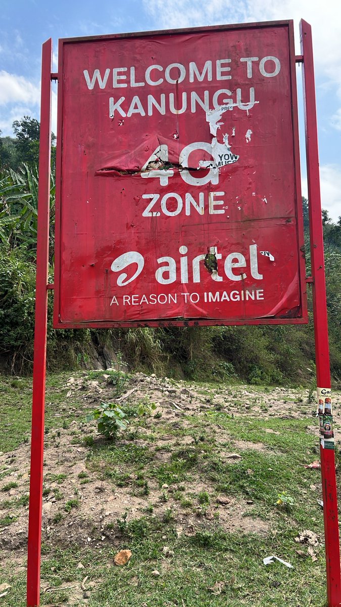 theugfollower's tweet photo. @Airtel_Ug  kindly come and fix your post😂 https://t.co/D8evQeOs2g