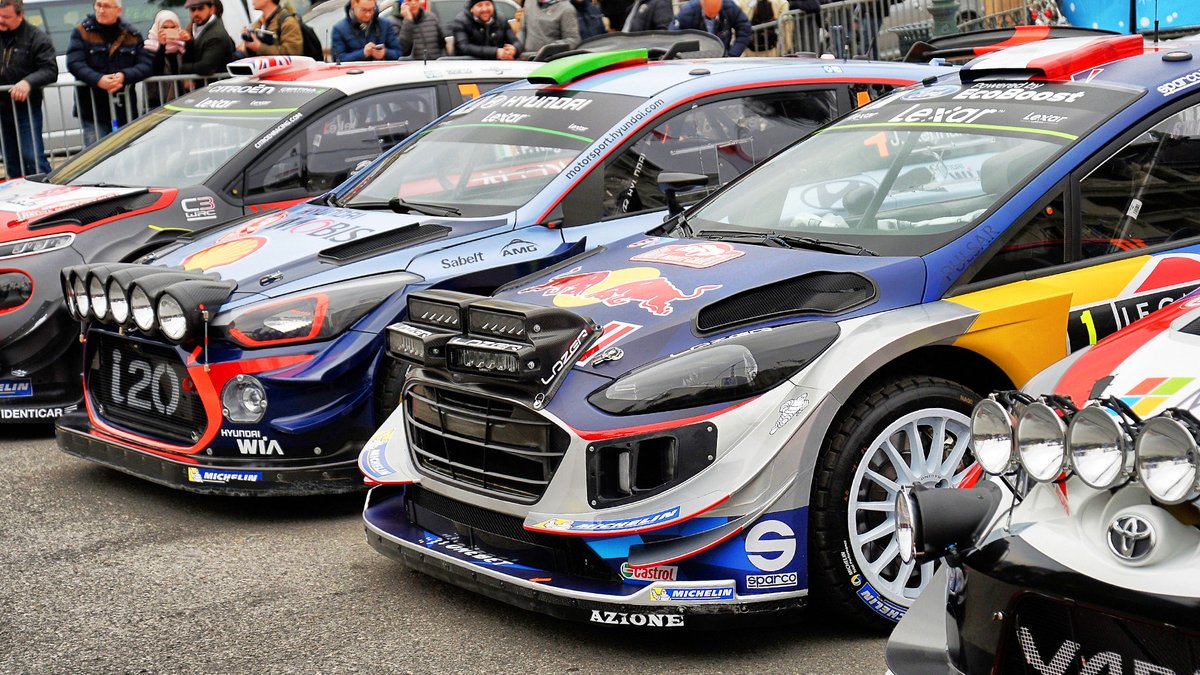 Initial_Doge's tweet photo. @DemzDeliver There’s a great reason why rally cars use a massive amount of light during a foggy or snowy stage lmao,they were evolved to everyday life when the tech was introduced,it’s like “banning long knives because they hurt people in the kitchen so now yall can only use a butter knife” https://t.co/xf7PjUdJV1