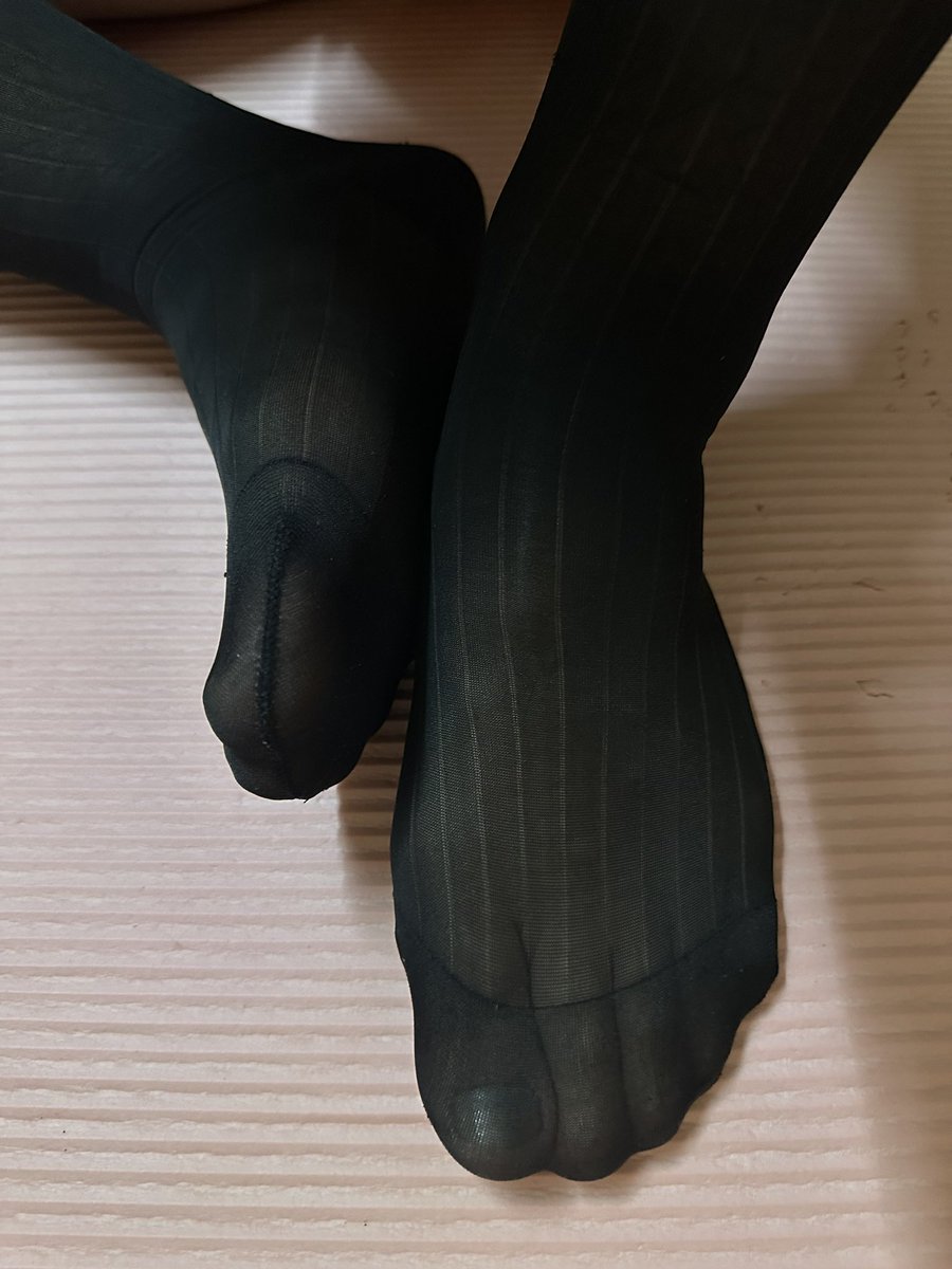 AlphaVixion's tweet photo. #sheersocksmen https://t.co/cOTQxB9coX