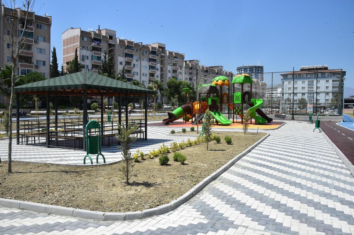 akgenchatay1's tweet photo. Antakya Belediye Başkanımız İbrahim Naci Yapar, AK Parti İl Başkanımız Mustafa Erdoğan, İlçe Başkanımız Mustafa Boyacıoğlu ve İl Gençlik Kolları Başkanımız Mehmet Behçet Akın ile birlikte Akasya Mahallemizde yapımını tamamladığımız parkımızı inceledik. https://t.co/0ShZecNzfH