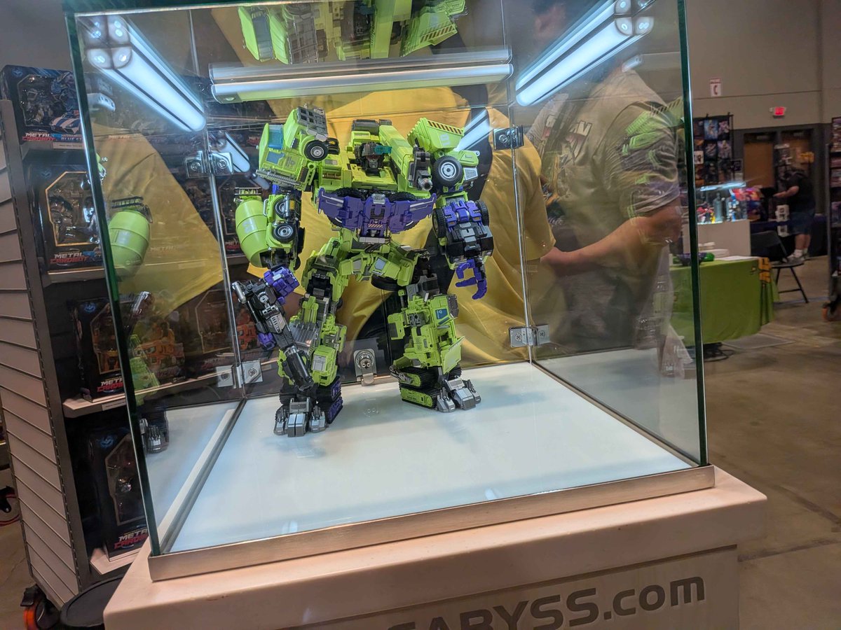 edward18517's tweet photo. Here's some doodles I did (as well as more pictures) of my Trip to Botcon 2026 this weekend ^_^ lotta fun between Cincinnati and Illinois.
Gallery: https://t.co/BqQI2tDKle

#art #artmoots #fanart #lol #cute #Transformers #convention #life #Autobot #decepticon #sketches #banjo https://t.co/7aHn7n0qzR
