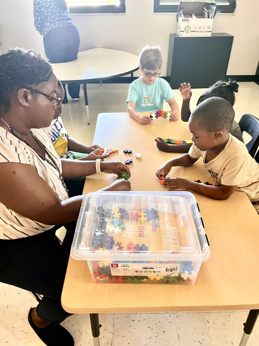 AJMicieli's tweet photo. Ms. Wamback’s students are strengthening their fine motor skills through writing, drawing, &amp; building.

These skills support handwriting, independence, focus, &amp; everyday tasks.

By targeting individualized goals, we help every student build the skills they need to succeed. https://t.co/fCYwax6PmJ