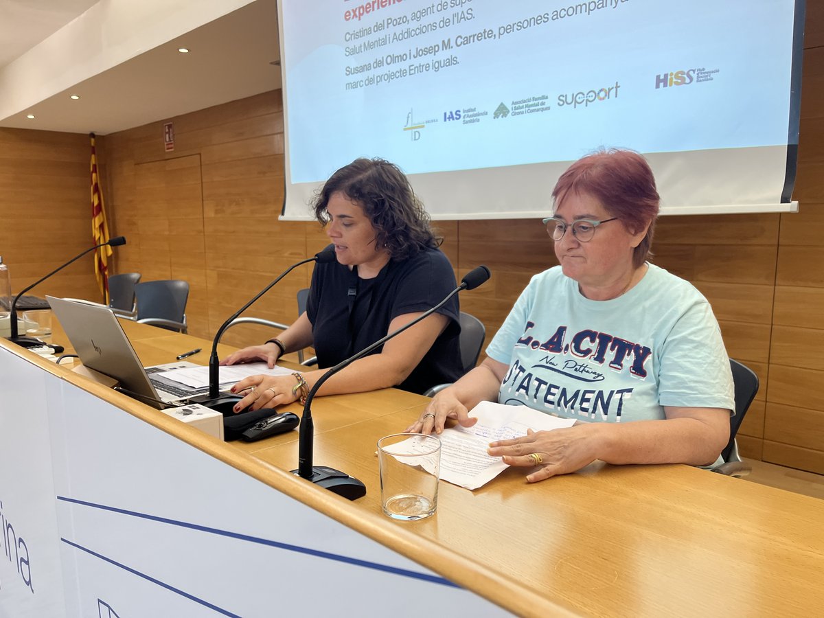 supportgirona's tweet photo. Avui hem participat en la presentació dels resultats del projecte #EntreIguals, una iniciativa de @FundacioDrissa i @iasgirona  que demostra, amb dades, l'impacte del suport entre iguals en la recuperació, l'autonomia i la inclusió social. 

🙂El projecte ha permès formar, acreditar i contractar oficialment nou agents de suport entre iguals, entre els quals hi ha la primera persona incorporada amb aquesta figura professional en una empresa pública sanitària.

En la cloenda, el dir de #SupportGirona @PepxSole  ha fet una crida a l'activisme per construir "una societat millor". 

#SalutMental #PeerSupport #DretsHumans #Recuperació