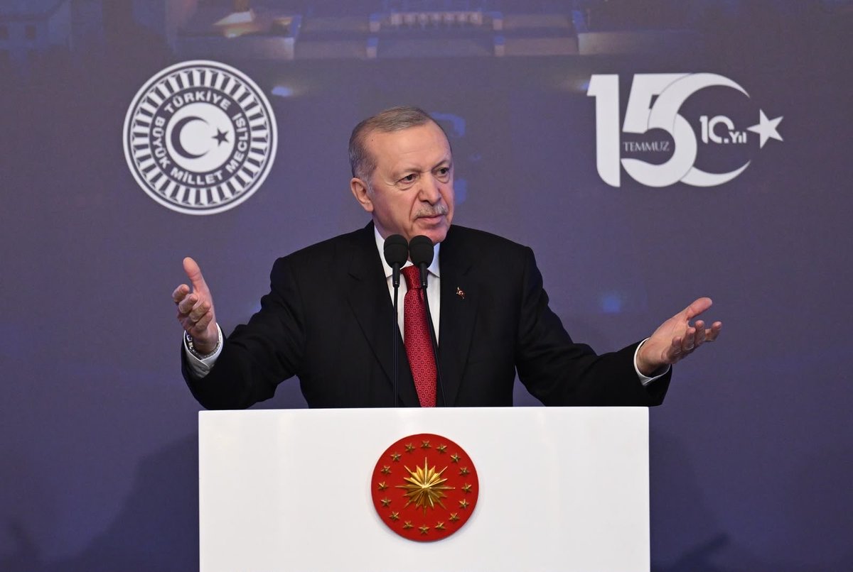 AvMustafaArslan's tweet photo. 15 Temmuz’un 10’uncu yıl dönümünde, Cumhurbaşkanımız Sayın Recep Tayyip Erdoğan’ın teşrifleriyle Gazi Meclisimizde düzenlenen anma programına katıldık.

Milletimizin o tarihi gecede gösterdiği sarsılmaz iradeden güç alarak; şehitlerimizin mukaddes emanetine sahip çıkmaya ve gazilerimizin kahramanlıklarını daima minnetle anmaya devam ediyoruz. Türkiye Yüzyılı hedeflerimize ve daha güçlü bir Türkiye yarınlarına emin adımlarla yürüyoruz.

Vatanımız için canını feda eden aziz şehitlerimizi rahmetle, kahraman gazilerimizi minnetle anıyorum.