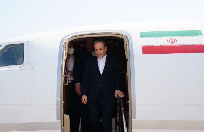 Mohsin_o2's tweet photo. Iran's Foreign Minister Abbas Araghchi departed for Doha to meet with Qatari officials and offer condolences following the passing of Qatar’s former Amir.

Over the past week, Iran launched over 150 missiles and drones at Qatar https://t.co/To2shybdzw